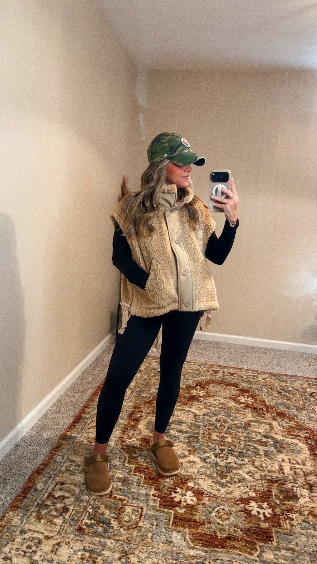Aspen Oversized Sherpa Vest - Beige